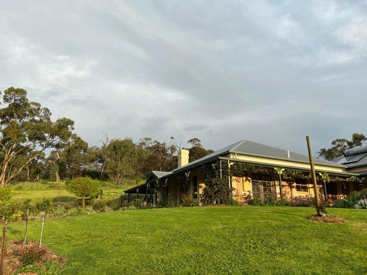 Battunga Cottages Watervale エクステリア 写真